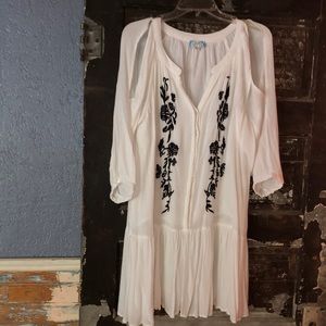 Open Sleeve Black and White Dress